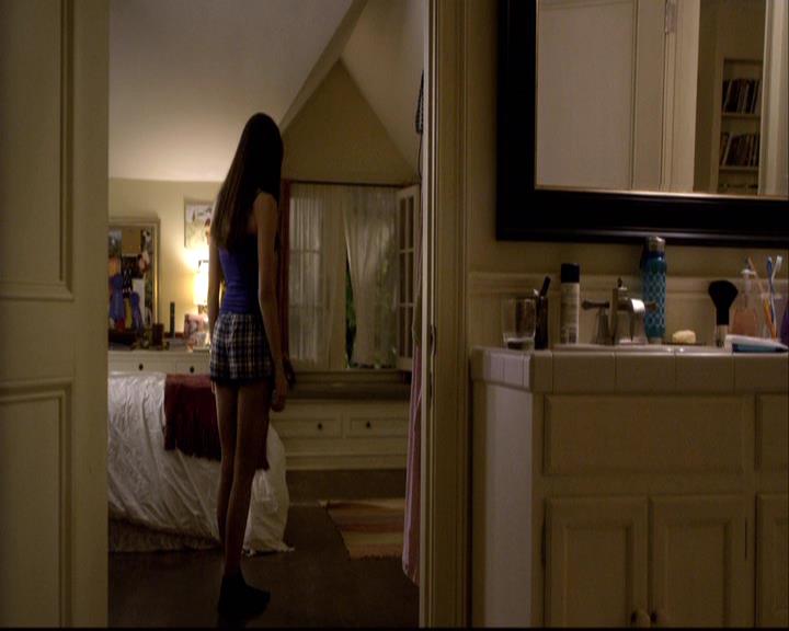 VampireDiariesWorld-dot-org_2x08Rose2223.jpg