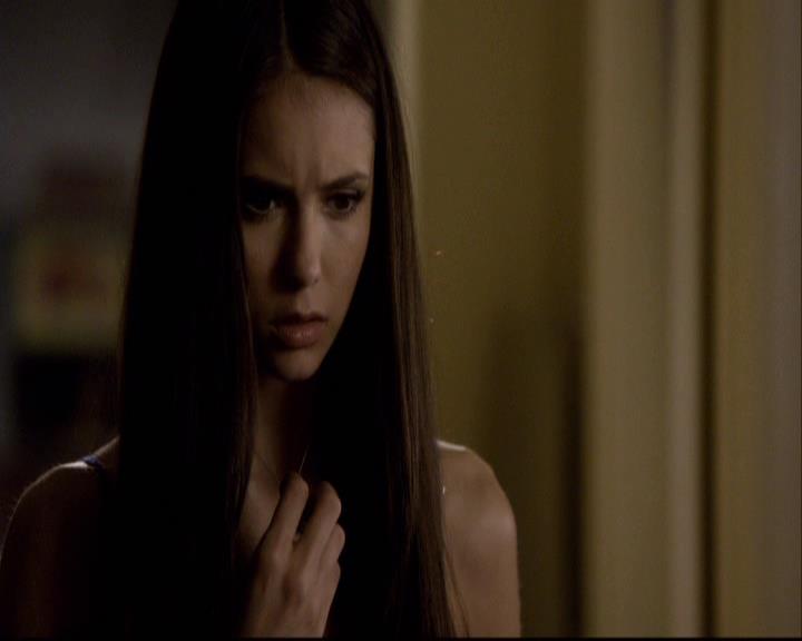 VampireDiariesWorld-dot-org_2x08Rose2229.jpg