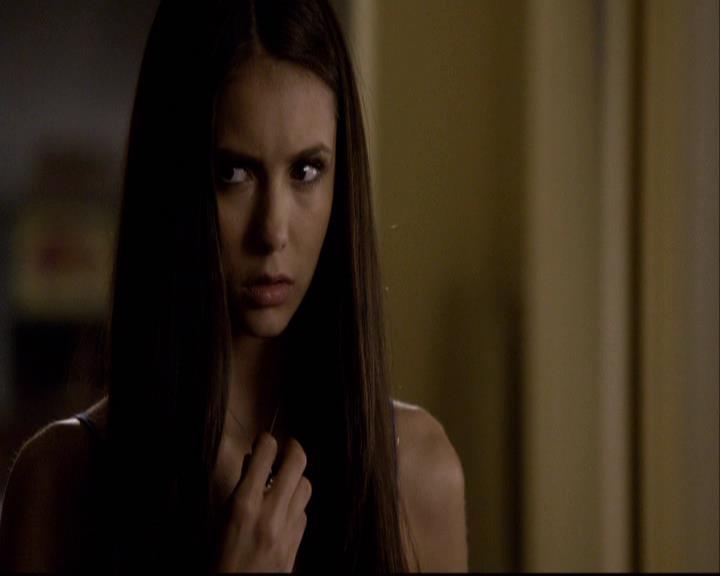 VampireDiariesWorld-dot-org_2x08Rose2230.jpg