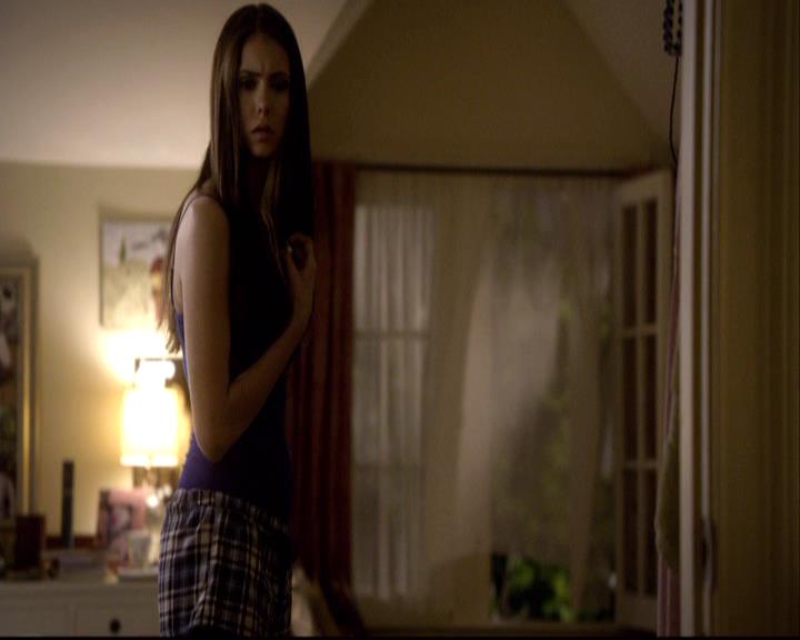 VampireDiariesWorld-dot-org_2x08Rose2235.jpg