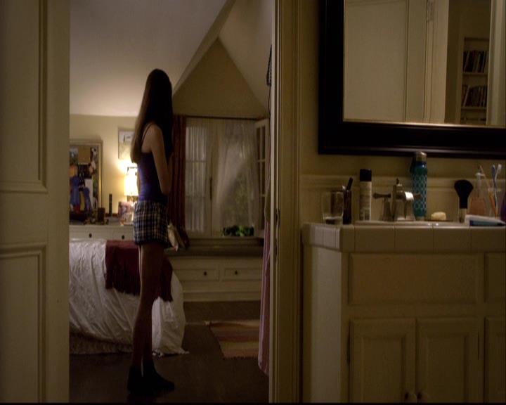 VampireDiariesWorld-dot-org_2x08Rose2237.jpg