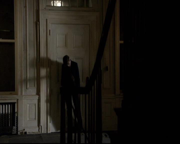 VampireDiariesWorld-dot-org_2x08Rose2247.jpg