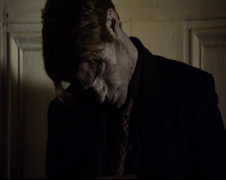 VampireDiariesWorld-dot-org_2x08Rose2254.jpg