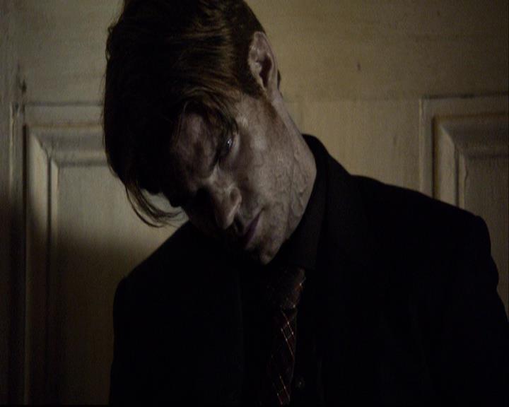VampireDiariesWorld-dot-org_2x08Rose2256.jpg