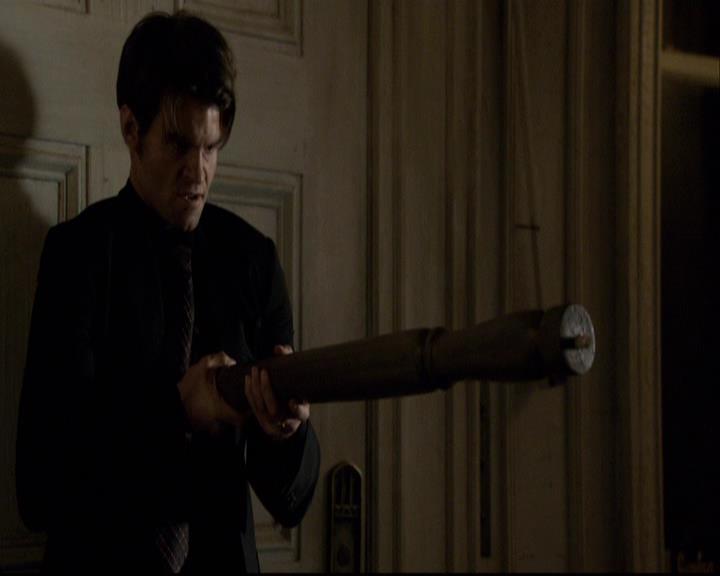 VampireDiariesWorld-dot-org_2x08Rose2266.jpg