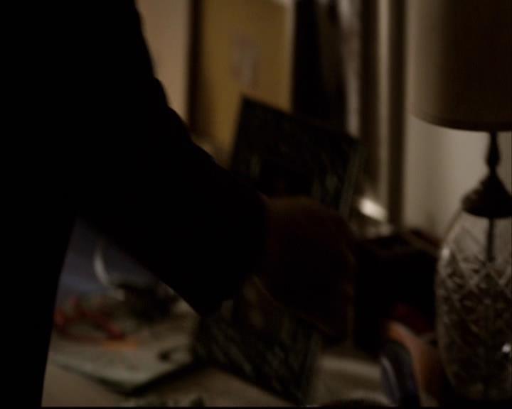 VampireDiariesWorld-dot-org_2x10TheSacrifce0107.jpg