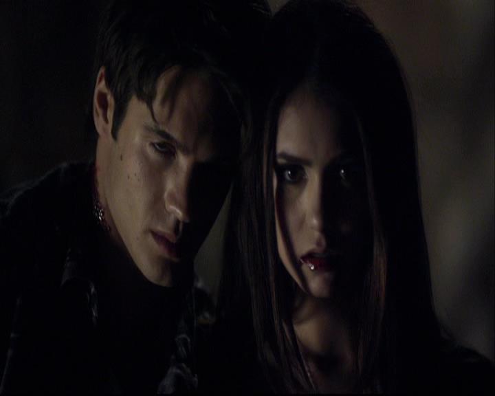 VampireDiariesWorld-dot-org_2x10TheSacrifce1313.jpg