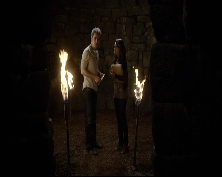 VampireDiariesWorld-dot-org_2x10TheSacrifce1408.jpg
