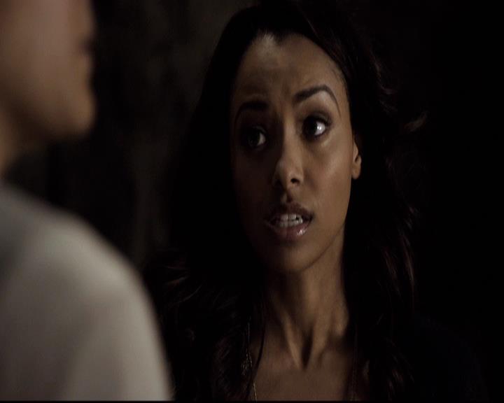 VampireDiariesWorld-dot-org_2x10TheSacrifce1410.jpg