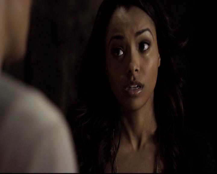 VampireDiariesWorld-dot-org_2x10TheSacrifce1412.jpg