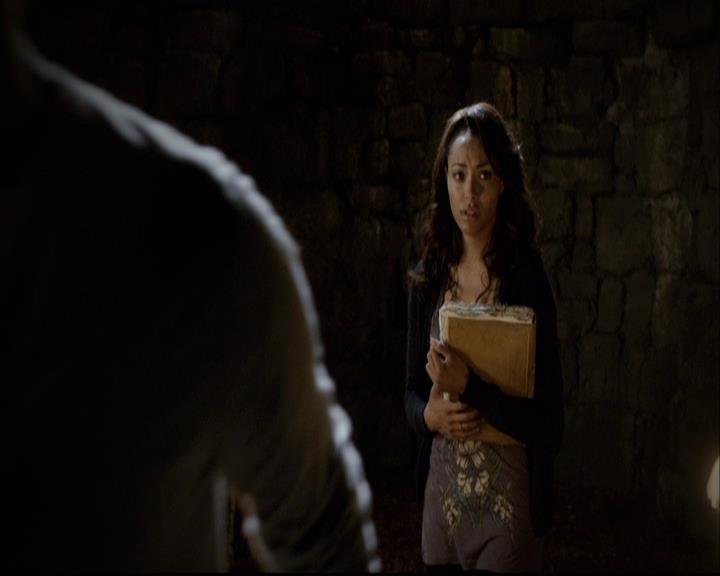 VampireDiariesWorld-dot-org_2x10TheSacrifce1417.jpg