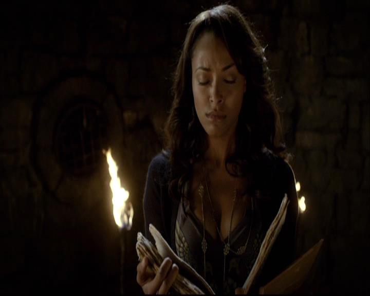 VampireDiariesWorld-dot-org_2x10TheSacrifce1429.jpg