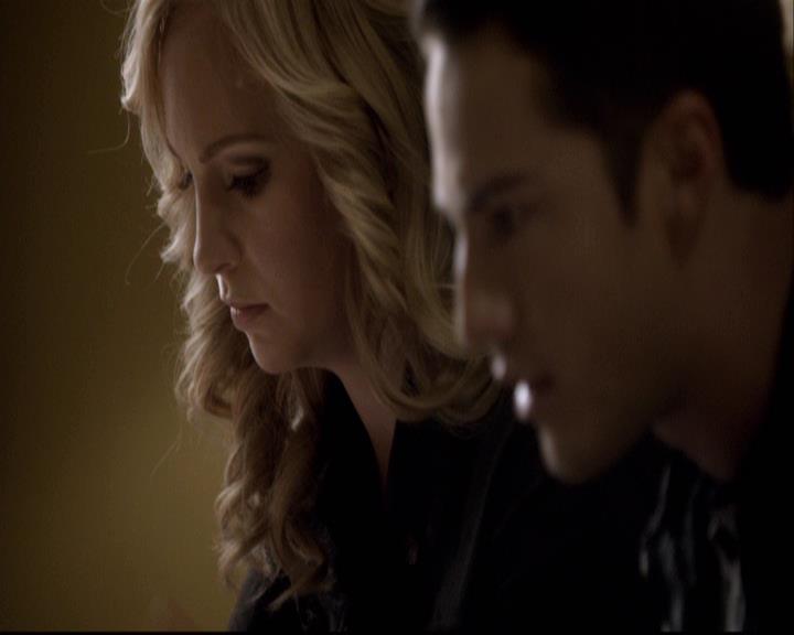 VampireDiariesWorld-dot-org_2x10TheSacrifce1468.jpg