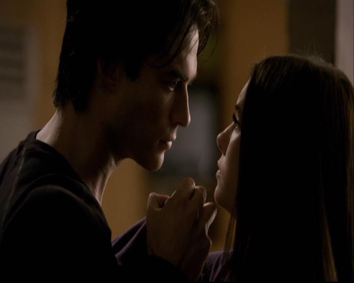 VampireDiariesWorld-dot-org_2x10TheSacrifce1629.jpg
