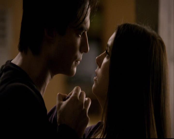 VampireDiariesWorld-dot-org_2x10TheSacrifce1633.jpg