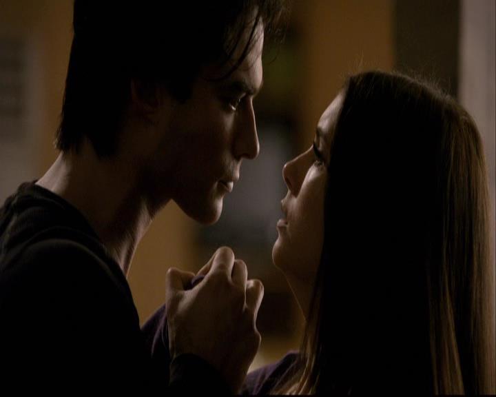 VampireDiariesWorld-dot-org_2x10TheSacrifce1634.jpg