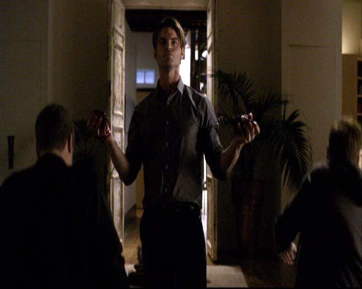 VampireDiariesWorld-dot-org_2x10TheSacrifce1923.jpg