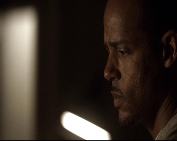 VampireDiariesWorld-dot-org_2x10TheSacrifce1984.jpg VampireDiariesWorld-dot-org_2x10TheSacrifce1984.jpg