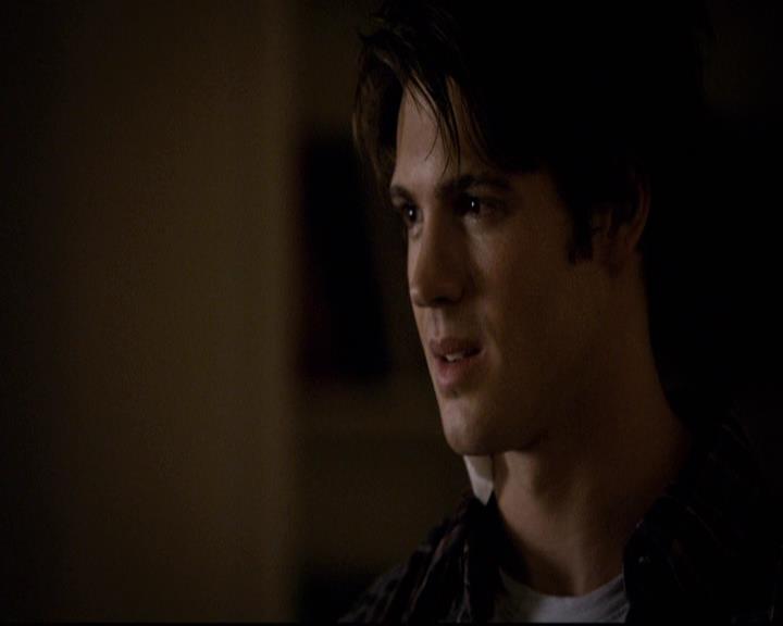 VampireDiariesWorld-dot-org_2x10TheSacrifce2020.jpg