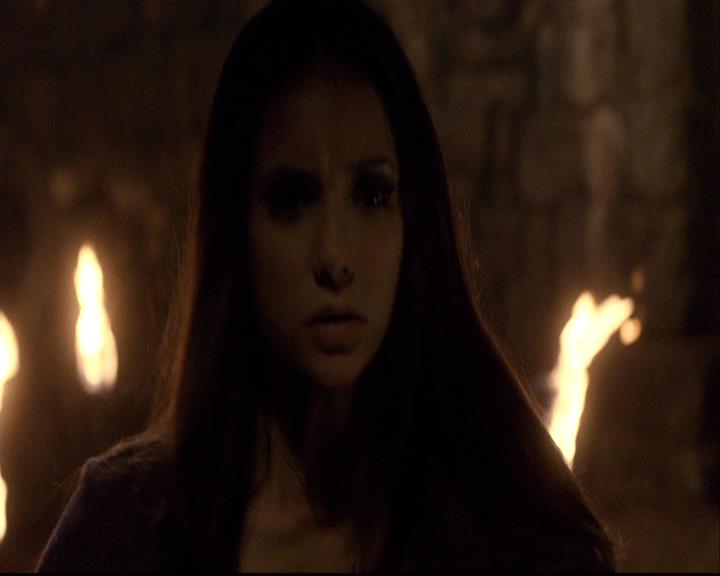 VampireDiariesWorld-dot-org_2x10TheSacrifce2123.jpg
