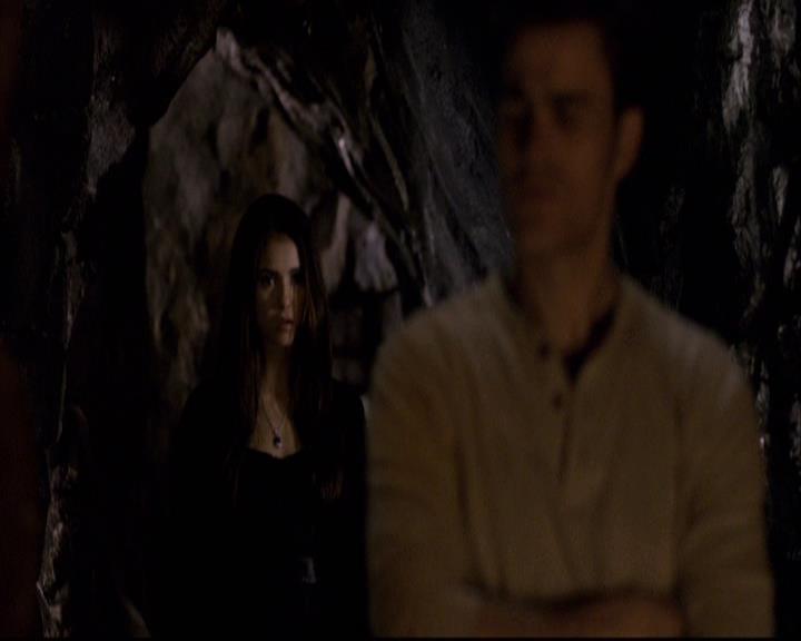 VampireDiariesWorld-dot-org_2x10TheSacrifce2211.jpg