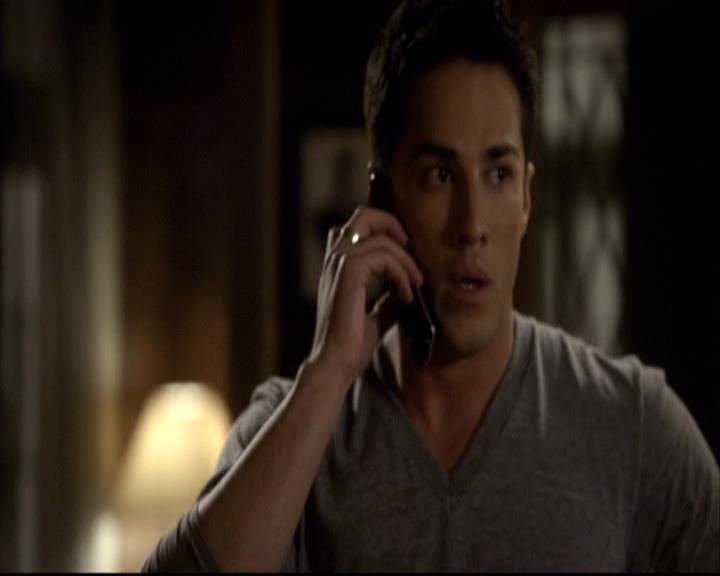 VampireDiariesWorld-dot-org_2x11ByTheLightOfTheMoon0028.jpg