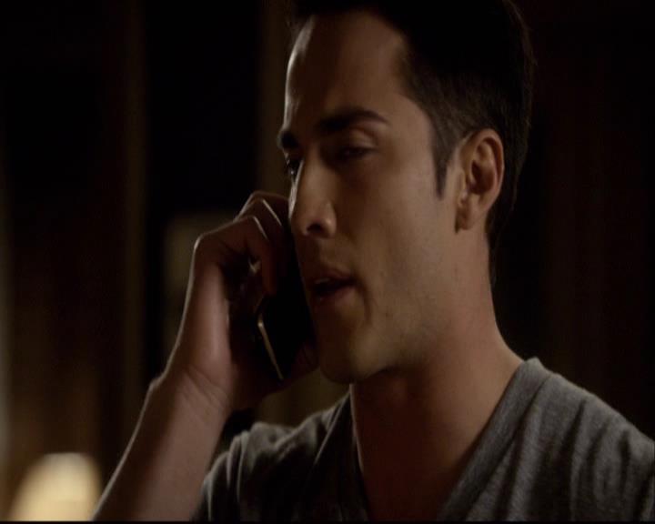 VampireDiariesWorld-dot-org_2x11ByTheLightOfTheMoon0037.jpg