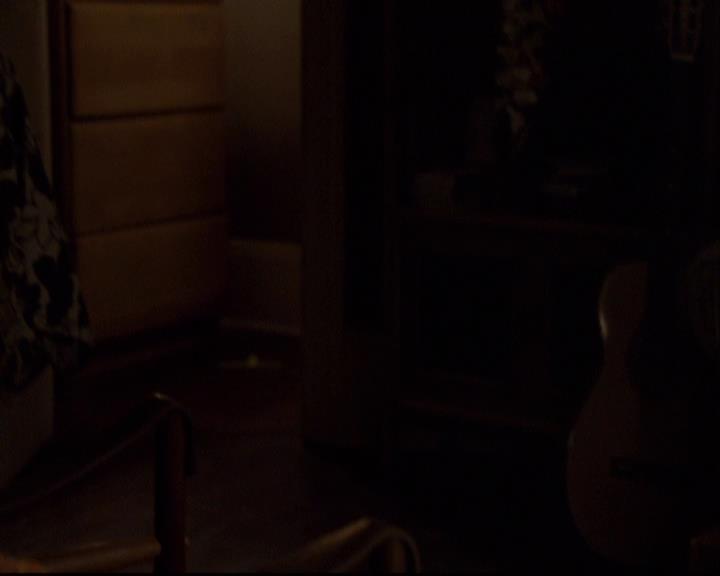 VampireDiariesWorld-dot-org_2x11ByTheLightOfTheMoon0044.jpg