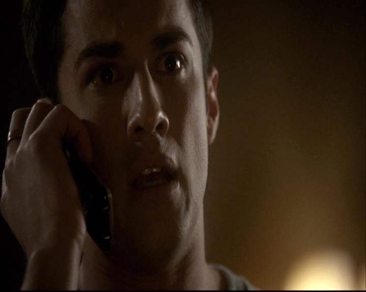 VampireDiariesWorld-dot-org_2x11ByTheLightOfTheMoon0049.jpg