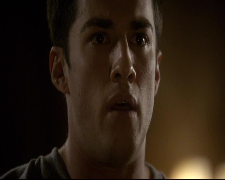 VampireDiariesWorld-dot-org_2x11ByTheLightOfTheMoon0052.jpg