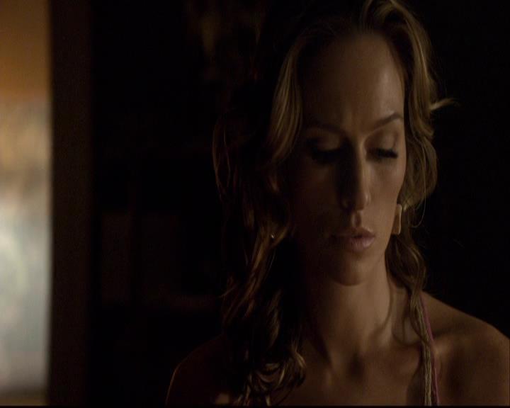 VampireDiariesWorld-dot-org_2x11ByTheLightOfTheMoon0056.jpg