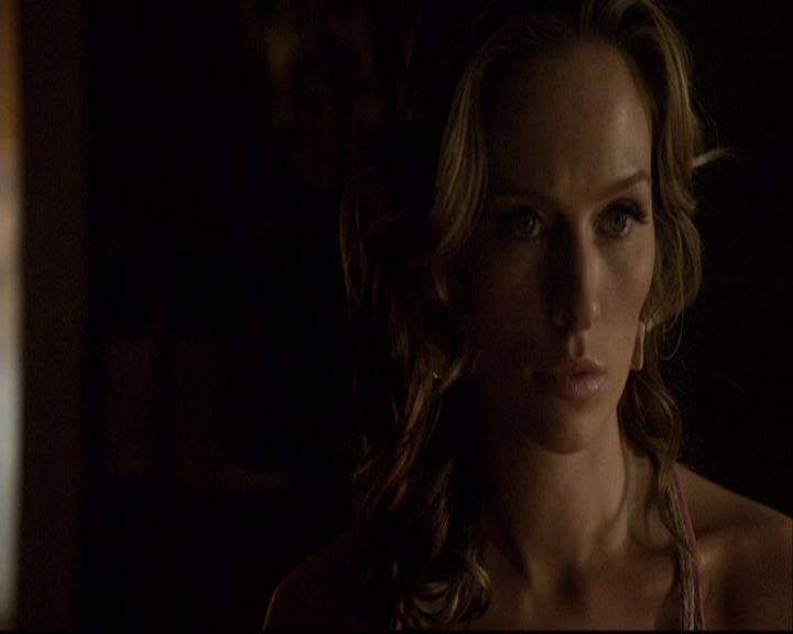 VampireDiariesWorld-dot-org_2x11ByTheLightOfTheMoon0057.jpg