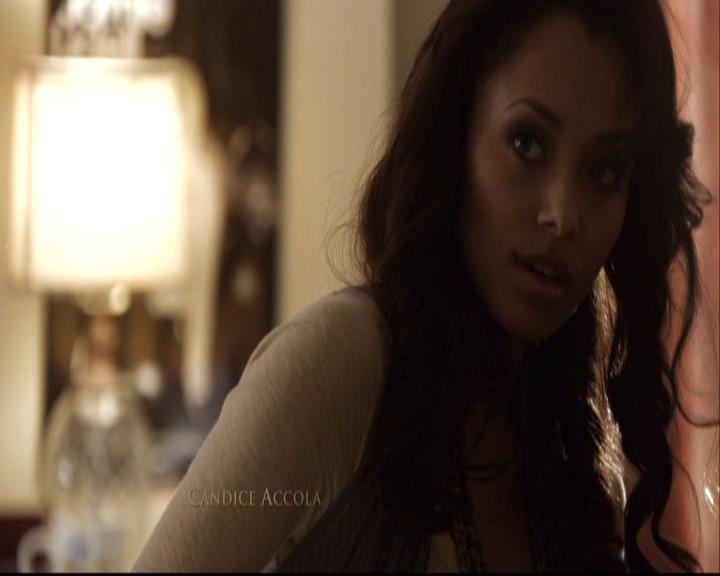 VampireDiariesWorld-dot-org_2x11ByTheLightOfTheMoon0106.jpg