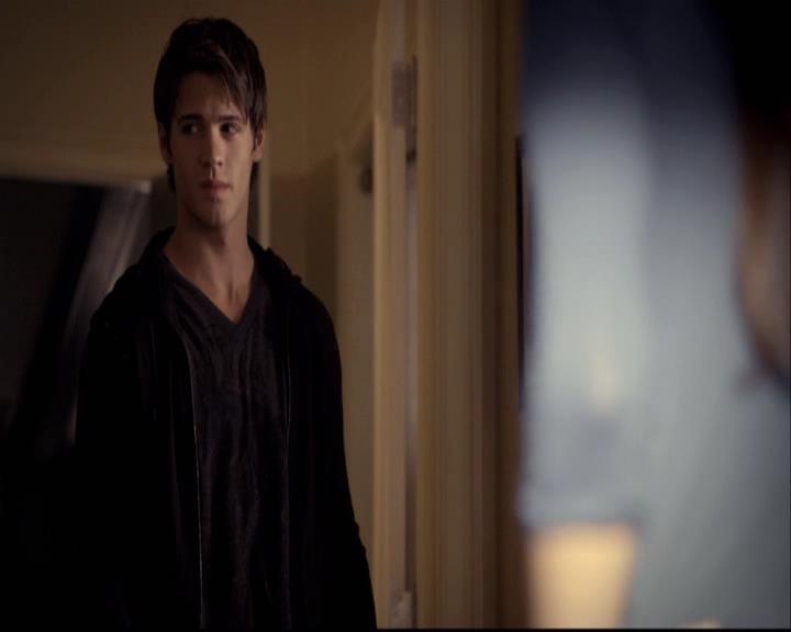 VampireDiariesWorld-dot-org_2x11ByTheLightOfTheMoon0110.jpg