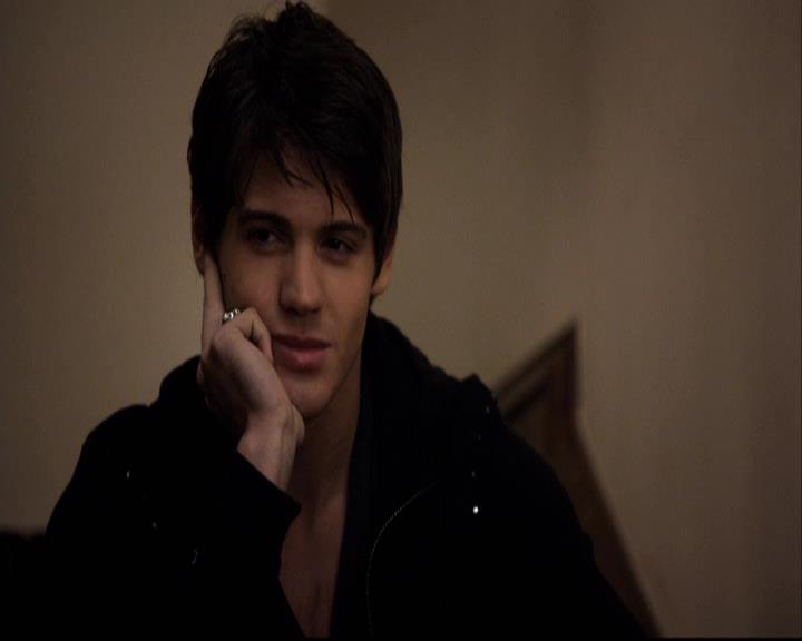 VampireDiariesWorld-dot-org_2x11ByTheLightOfTheMoon0188.jpg