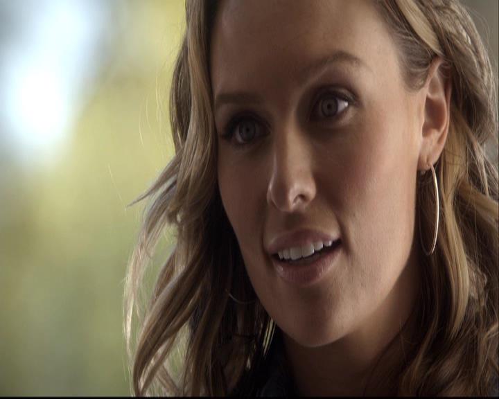 VampireDiariesWorld-dot-org_2x11ByTheLightOfTheMoon0253.jpg