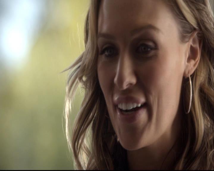 VampireDiariesWorld-dot-org_2x11ByTheLightOfTheMoon0255.jpg