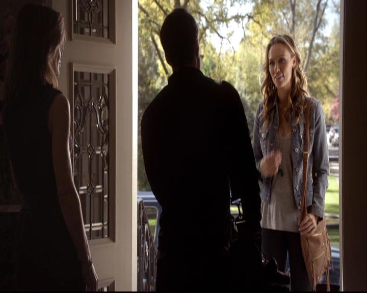 VampireDiariesWorld-dot-org_2x11ByTheLightOfTheMoon0257.jpg