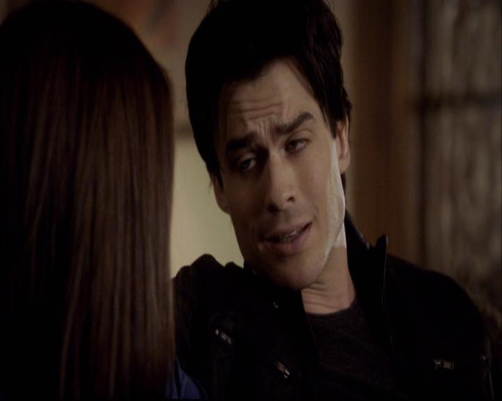VampireDiariesWorld-dot-org_2x11ByTheLightOfTheMoon0357.jpg