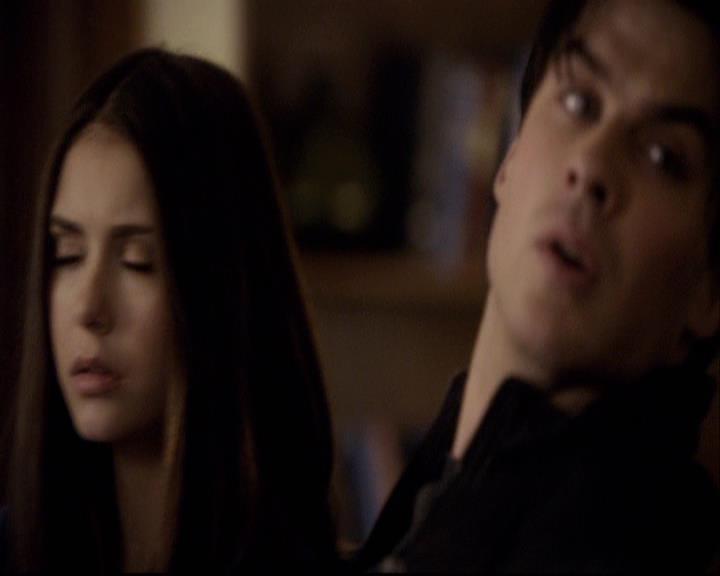 VampireDiariesWorld-dot-org_2x11ByTheLightOfTheMoon0361.jpg
