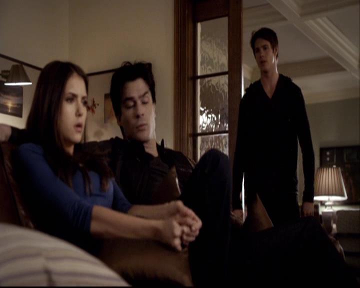 VampireDiariesWorld-dot-org_2x11ByTheLightOfTheMoon0363.jpg