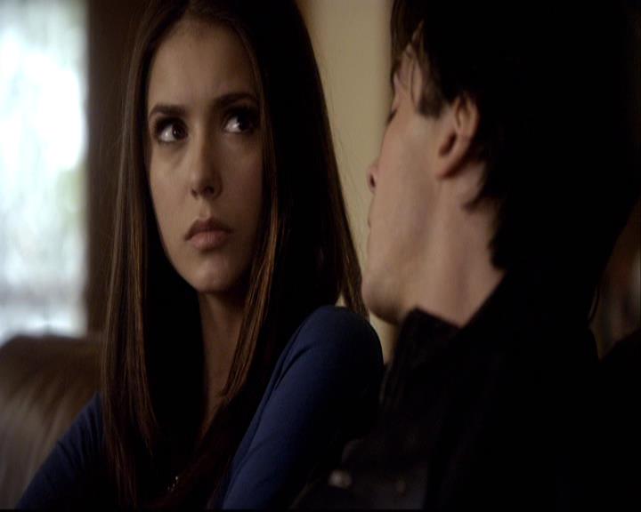 VampireDiariesWorld-dot-org_2x11ByTheLightOfTheMoon0369.jpg