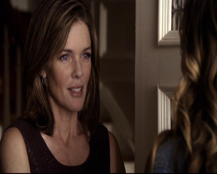 VampireDiariesWorld-dot-org_2x11ByTheLightOfTheMoon0460.jpg