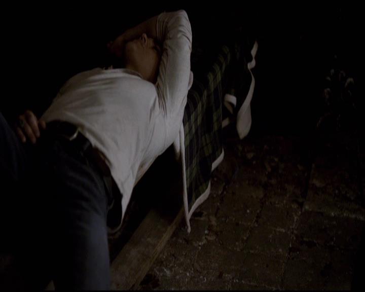 VampireDiariesWorld-dot-org_2x11ByTheLightOfTheMoon0759.jpg
