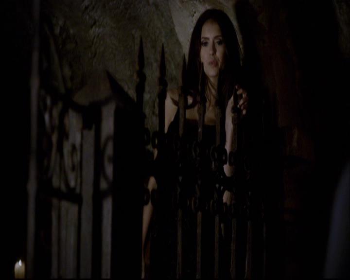 VampireDiariesWorld-dot-org_2x11ByTheLightOfTheMoon0762.jpg