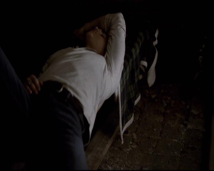 VampireDiariesWorld-dot-org_2x11ByTheLightOfTheMoon0769.jpg
