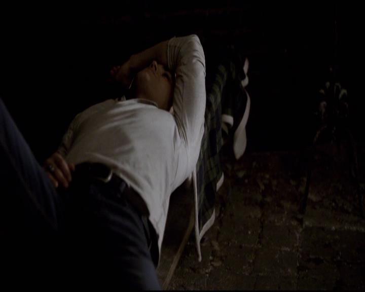 VampireDiariesWorld-dot-org_2x11ByTheLightOfTheMoon0770.jpg
