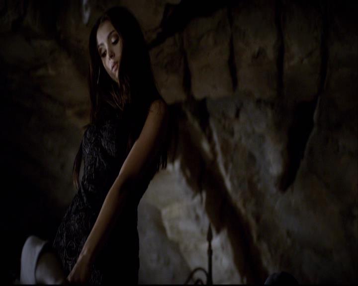 VampireDiariesWorld-dot-org_2x11ByTheLightOfTheMoon0776.jpg