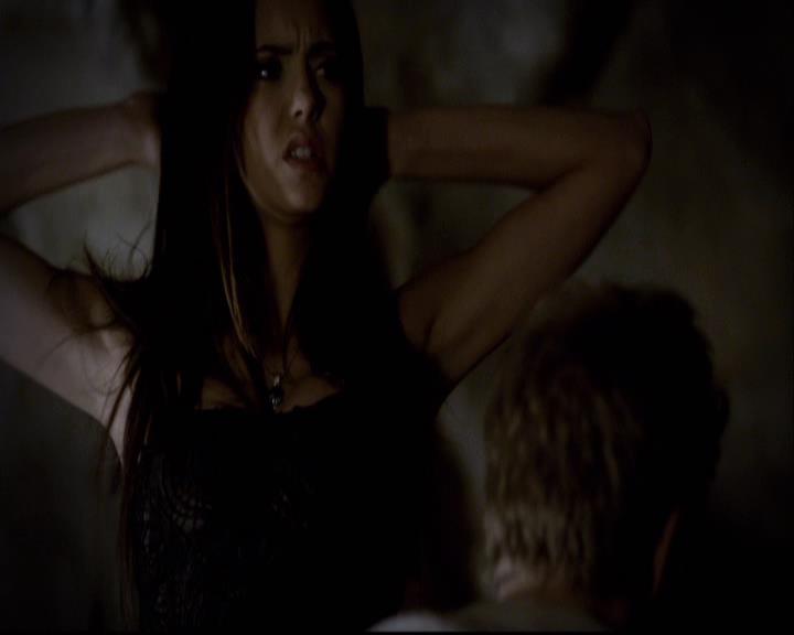 VampireDiariesWorld-dot-org_2x11ByTheLightOfTheMoon0791.jpg