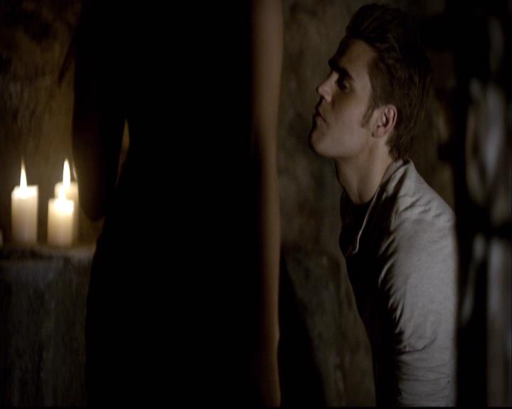 VampireDiariesWorld-dot-org_2x11ByTheLightOfTheMoon0794.jpg